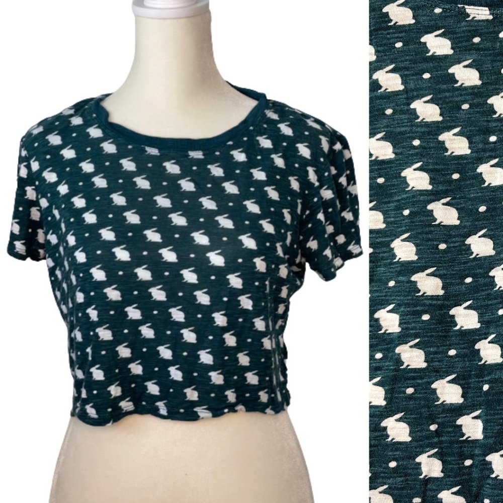 Bunny pattern crop teal and white sz Sm Map to Mars b Aéropostale